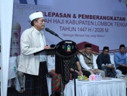 Bupati Lombok Tengah, H. Lalu Pathul Bahri, S.IP., M.AP. Pimpin Pelepasan Jamaah Haji Kloter Terakhir Di Praya
