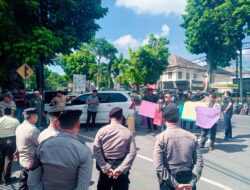 Aksi Damai di PN Mataram: LSM Maung NTB Desak JPU Minta Maaf, Pembelaan Radiet Adriansyah Bantah Total Tuduhan