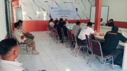 Suasana Memanas! Hearing LSM Semesta NTB vs Dinas Perizinan, Sekdis Angkat Bangku Hampir Lempar   