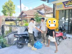 PATROLI CIPTA KONDISI, SATUAN POLISI PAMONG PRAJA LOMBOK TENGAH AMANKAN BARANG DAGANGAN PEDAGANG ASONGAN   