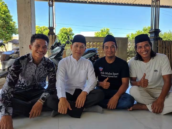Foto: "Wabup Bima Dr. Irfan Zubaidy Silaturahmi di Rumah Warga Desa Tawali